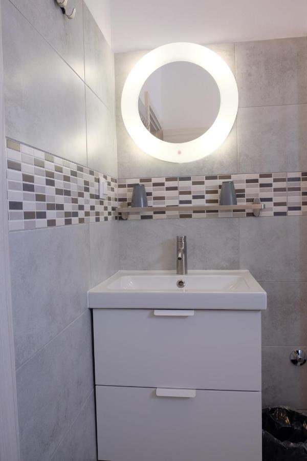 Apartmani Mojca Selce Ngoại thất bức ảnh