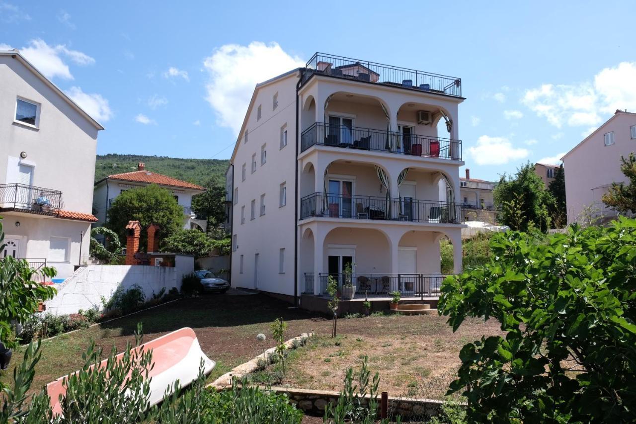 Apartmani Mojca Selce Ngoại thất bức ảnh